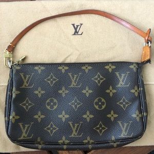 Louis Vuitton Pochette